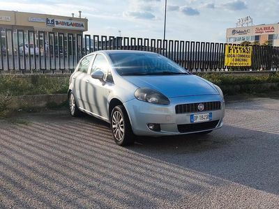 Usata Fiat Grande Punto 77 CV (56 kW) 2008 Grigio Utilitaria