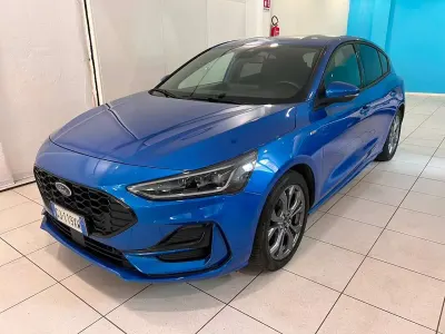 Usata Ford Focus ST-Line X 125 CV (91 kW) 2022 Blu/azzurro Berlina