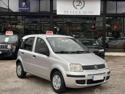 Usata Fiat Panda Active 54 CV (39 kW) 2010 Grigio Utilitaria