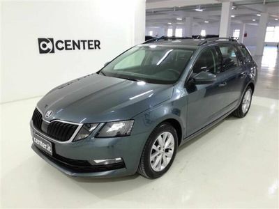 Grigio Usata 2019 Skoda Octavia Executive Station wagon | 12.900 € (Buon prezzo)
