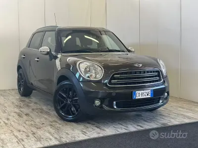 Usata Mini Countryman Business 90 CV (66 kW) 2014 Marrone SUV