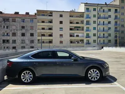Usata Skoda Superb Executive 150 CV (110 kW) 2018 Berlina