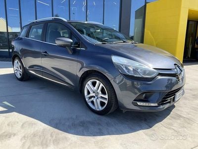 Usata Renault Clio GrandTour Zen 90 CV (66 kW) 2017 Grigio Station wagon