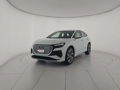 Nuova Audi Q4 e-tron Advanced 88 kW (121 CV) 2026 Bianco SUV