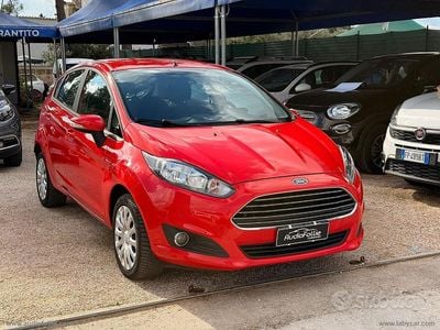 Second-hand Ford Fiesta Business Edition 95 CP (69 kW) 2015 Roșu Berlinǎ