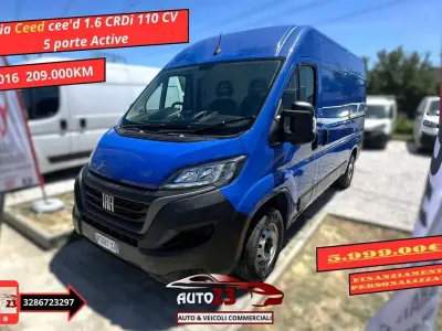 Usata Fiat Ducato 33 120 CV (88 kW) 2022 Blu/azzurro Furgone
