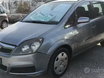 Usata Opel Zafira 94 CV (69 kW) 2006 Grigio Monovolume