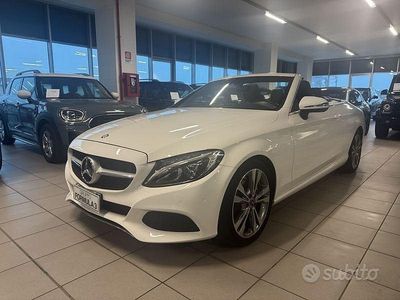 Usata Mercedes C220 170 CV (125 kW) 2017 Bianco Cabrio