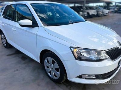 Usata Skoda Fabia Ambition 90 CV (66 kW) 2015 Bianco Berlina