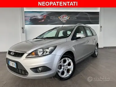 Usata Ford Focus 90 CV (66 kW) 2010 Grigio Station wagon