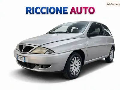 Usata Lancia 2000 60 CV (44 kW) 2002 Argento Berlina