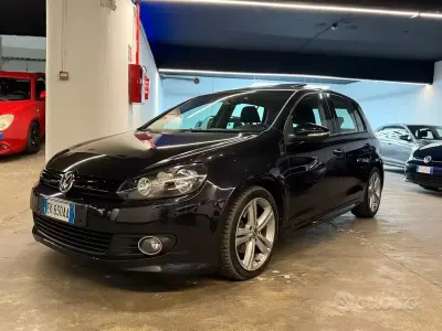 Usata VW Golf VI R 140 CV (102 kW) 2011 Bluazzurro Utilitaria