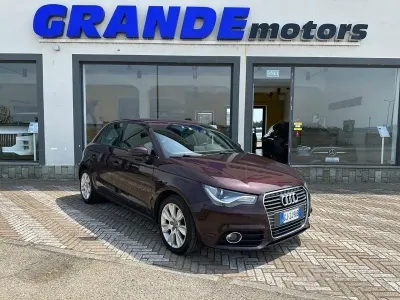 Usata Audi A1 Ambition 122 CV (89 kW) 2014 Rosso Utilitaria
