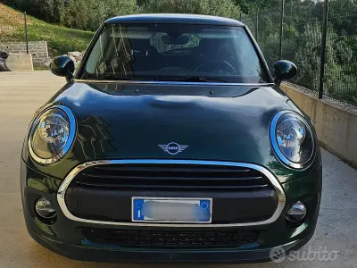 Usata Mini One D 95 CV (69 kW) 2018 Verde Utilitaria
