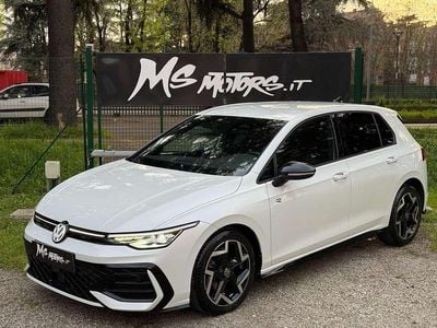 Begagnad VW Golf VIII R-line Plus 150 HK (110 kW) 2024 Vit Sedan