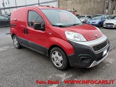 Usata Fiat Fiorino 95 CV (69 kW) 2017 Rosso pastello Monovolume