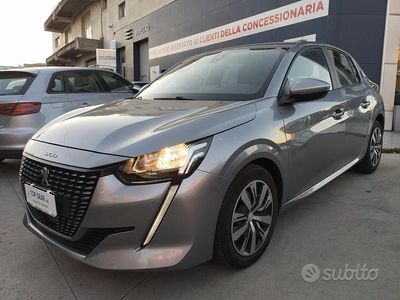 Usata Peugeot 208 Active 101 CV (74 kW) 2020 Grigio Utilitaria