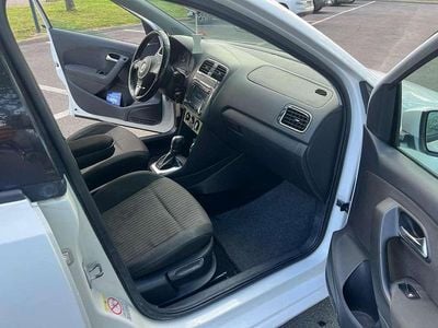 Usata VW Polo Sportline 75 CV (55 kW) 2011 Bianco Utilitaria