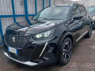 Usata Peugeot 2008 Allure 102 CV (75 kW) 2020 Nero SUV