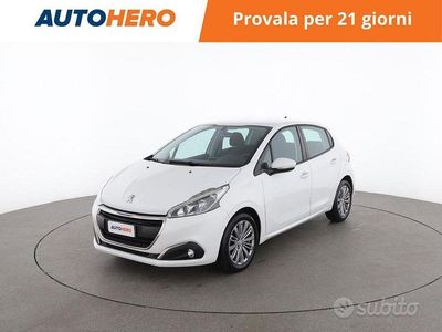 Bianco Usata 2016 Peugeot 208 Utilitaria | 8599 €