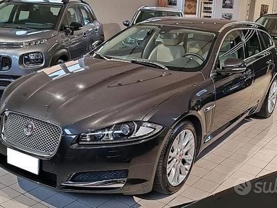 Usata Jaguar XF Sportbrake Business Edition 163 CV (119 kW) 2015 Grigio Station wagon