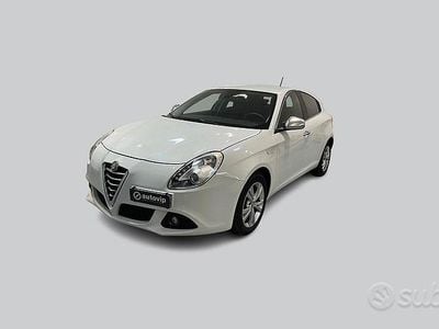 Usata Alfa Romeo Giulietta Distinctive 105 CV (77 kW) 2010 Bianco Berlina