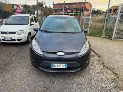 Gebraucht Ford Fiesta Titanium 68 PS (50 kW) 2009 Braun Limousine