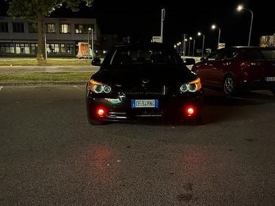 Usata BMW 520 Efficient Dynamics 170 CV (125 kW) 2003 Nero Berlina