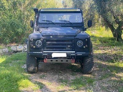 Usata Land Rover Defender 86 CV (63 kW) 1987 SUV