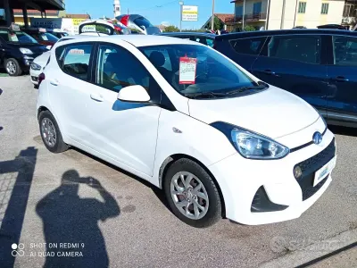 Usata Hyundai i10 67 CV (49 kW) 2022 Bianco Utilitaria