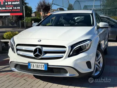 Usata Mercedes CLA200 136 CV (100 kW) 2015 Bianco Berlina