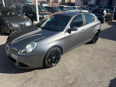 Usata Alfa Romeo Giulietta 140 CV (102 kW) 2011 Grigio Utilitaria
