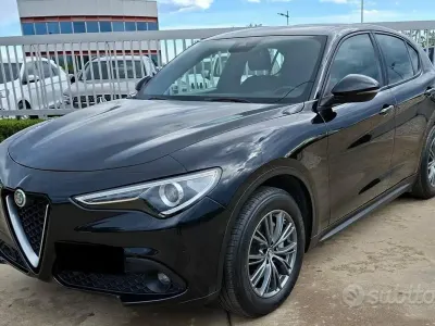 Usata Alfa Romeo Stelvio 190 CV (139 kW) 2022 Grigio SUV