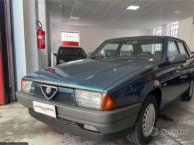 Usata Alfa Romeo 75 105 CV (77 kW) 1992 Berlina
