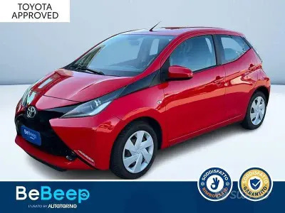Usata Toyota Aygo X-pure 69 CV (50 kW) 2016 Rosso metallizzato Utilitaria