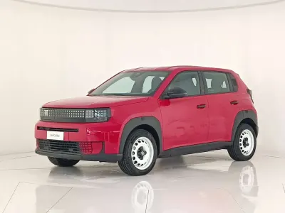 Nuova Fiat Grande Panda Red 83 kW (114 CV) 2025 Rosso pastello Utilitaria