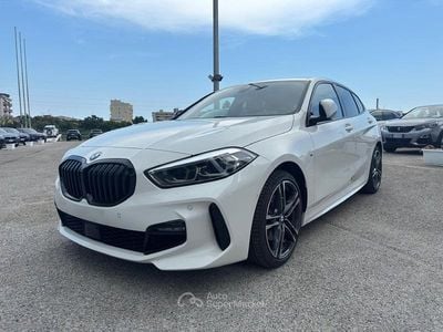 Usata BMW 118 M Sport 150 CV (110 kW) 2024 Bianco Utilitaria