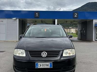 Usata VW Touran 105 CV (77 kW) 2004 Monovolume