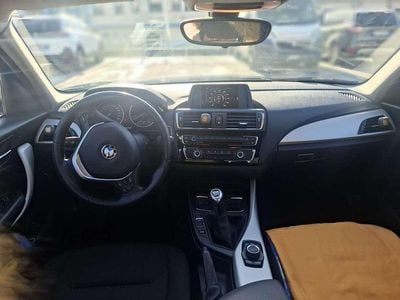 Usata BMW 118 Advantage 150 CV (110 kW) 2015 Utilitaria