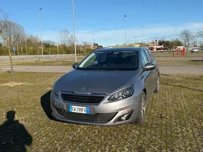 Usata Peugeot 308 SW Allure 114 CV (83 kW) 2014 Station wagon