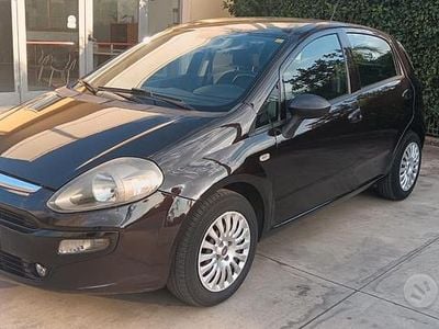 Usata Fiat Punto Evo Active 77 CV (56 kW) 2011 Nero Utilitaria