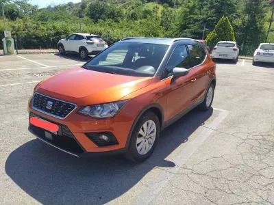 Usata Seat Arona Reference 90 CV (66 kW) 2019 Bronzo SUV