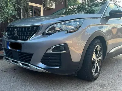 Usata Peugeot 3008 Allure 2017 Grigio SUV
