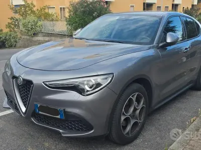 Usata Alfa Romeo Stelvio Tech Edition 160 CV (117 kW) 2019 Grigio SUV