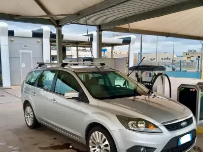 Usata Ford Focus 90 CV (66 kW) 2008 Grigio Station wagon