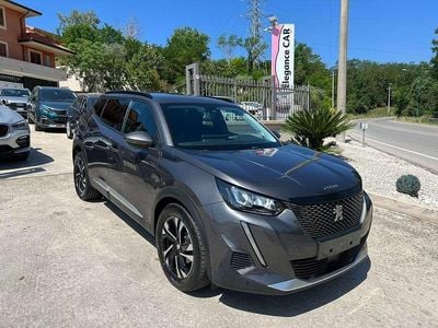 Usata Peugeot 2008 Allure 102 CV (75 kW) 2020 Grigio SUV