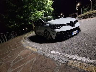 Usata Renault Clio R.S. R.S. 200 CV (147 kW) 2013 Bianco Utilitaria