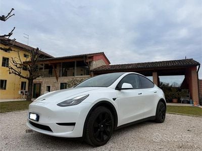 Usata Tesla Model Y RWD 219 kW (299 CV) 2024 Bianco SUV