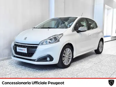 Usata Peugeot 208 Active 83 CV (61 kW) 2019 Bianco Utilitaria