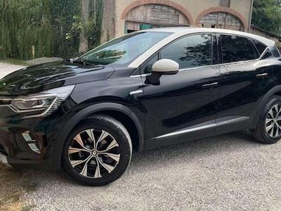 Usata Renault Captur Techno 140 CV (102 kW) 2023 Nero SUV